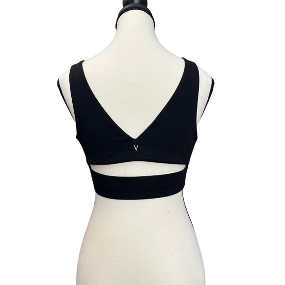 Victoria's Secret Plunge Wireless Lounge Bralette with Back-strap Detail - Picture 5 of 8